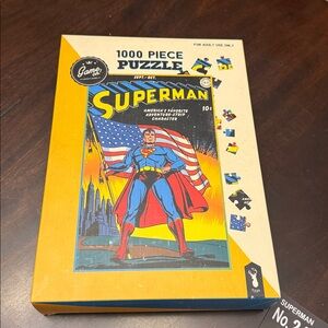 Vintage Superman puzzle. 1000 pieces complete.